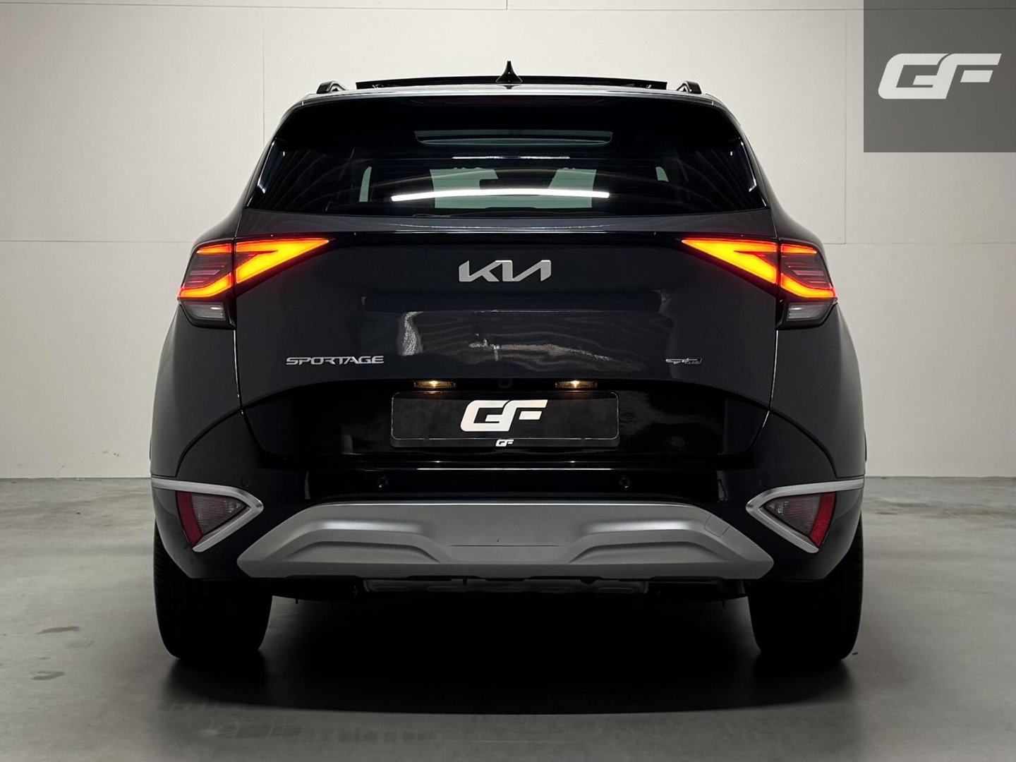 Kia Sportage 1.6 T-GDi Plug-in Hybrid AWD GT-Line Pano H/K Trekh.