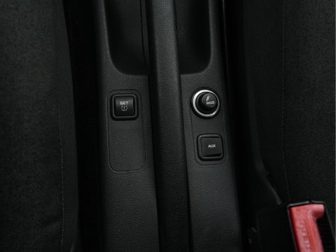 Škoda Fabia 1.4-16V Ambiente *AIRCO | CRUISE | PDC | COMFORT-SEATS | 15''ALU | TOWBAR*
