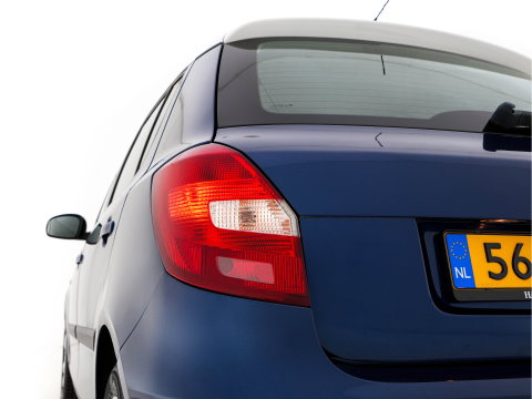 Škoda Fabia 1.4-16V Ambiente *AIRCO | CRUISE | PDC | COMFORT-SEATS | 15''ALU | TOWBAR*