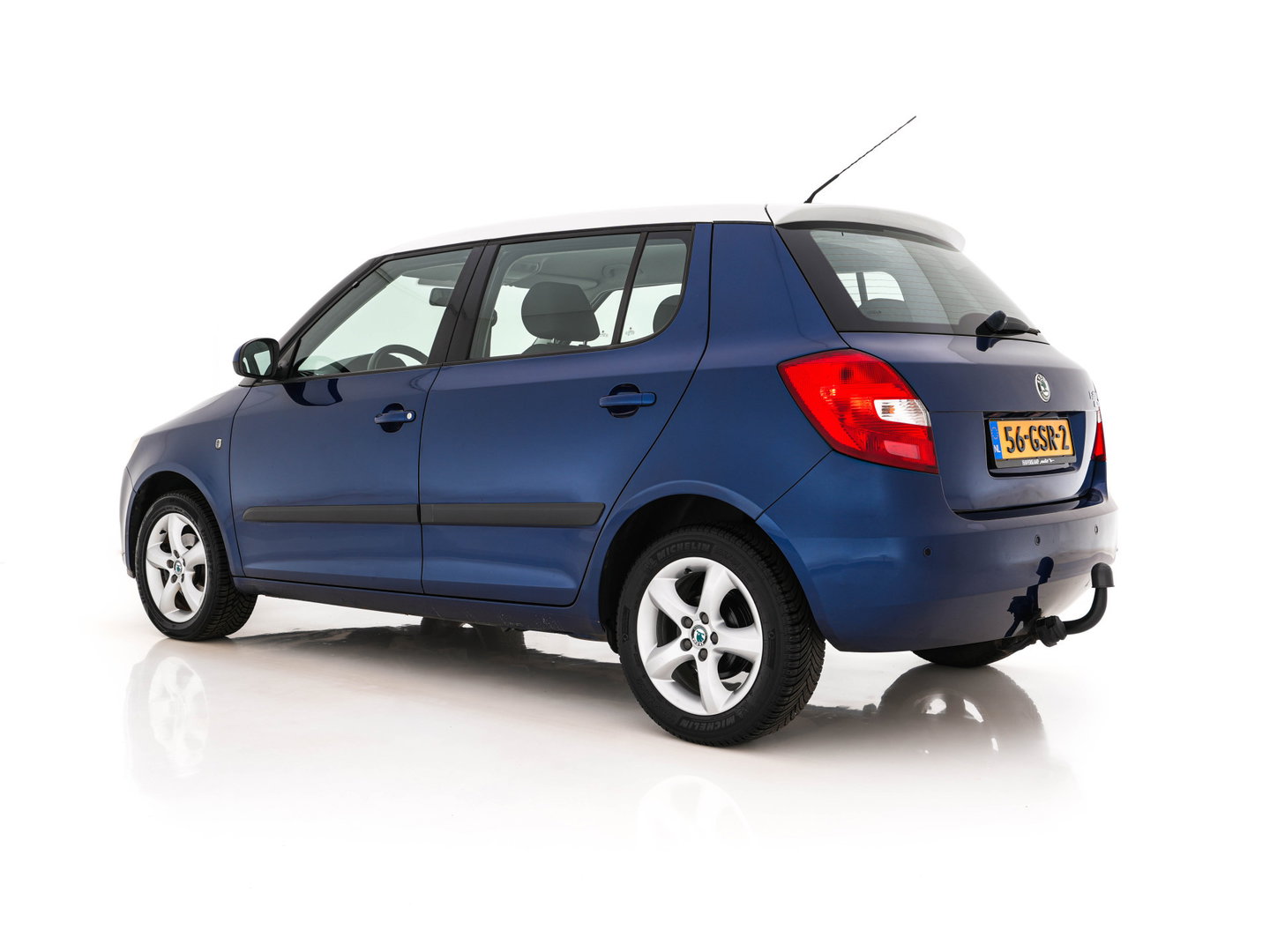 Škoda Fabia 1.4-16V Ambiente *AIRCO | CRUISE | PDC | COMFORT-SEATS | 15''ALU | TOWBAR*