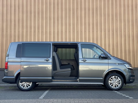 Volkswagen Transporter 2.0 TDI L2H1 30 DC | Marge! | BPM Vrij | Bulli | Bear Lock | Apple Carplay | Cruise Control Adaptief | Voorruit Verwarming | Achteruitrij Camera |