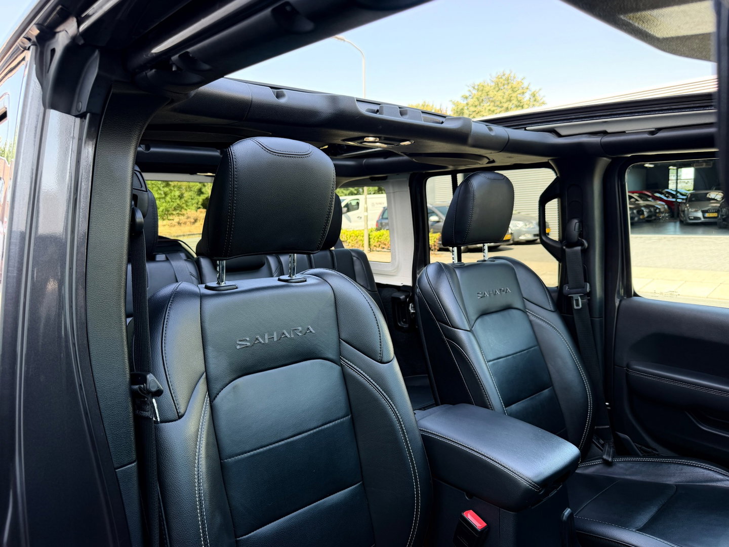Jeep Wrangler UNLIMITED Jeep Wrangler 380 Unlimited/Sahara 2.0 PHEV Softtop AWD 4x4 Leer Navi Led-Xenon