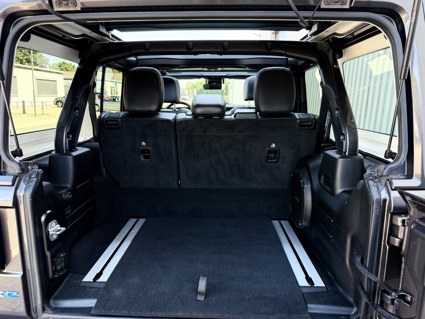 Jeep Wrangler UNLIMITED Jeep Wrangler 380 Unlimited/Sahara 2.0 PHEV Softtop AWD 4x4 Leer Navi Led-Xenon