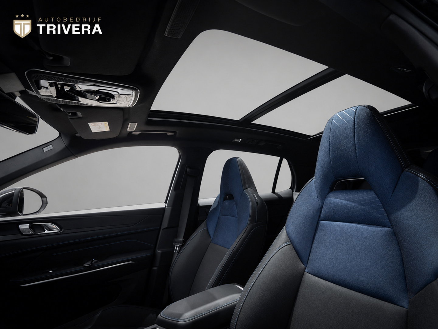 Lynk & Co 01 Lynk & Co 01 1.5 l SoH 96% l PANO l 360°camera l INFINITY Sound l Zwrt Hemel l 1ste eig. l BTW Auto l CARPLAY
