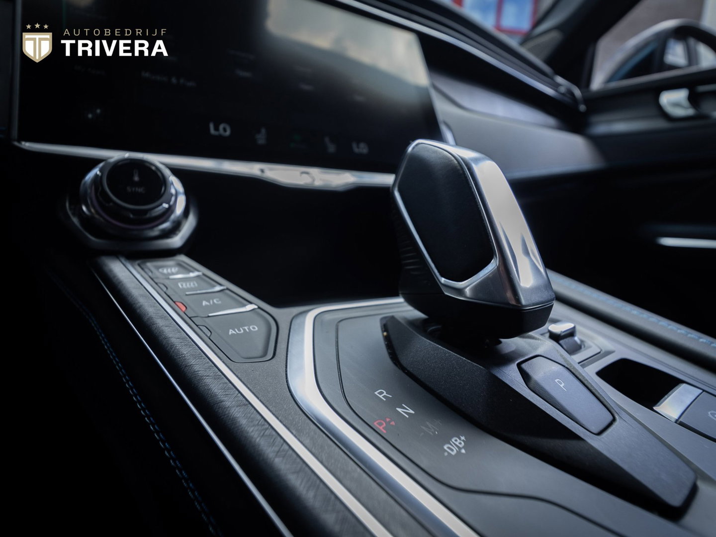 Lynk & Co 01 Lynk & Co 01 1.5 l SoH 96% l PANO l 360°camera l INFINITY Sound l Zwrt Hemel l 1ste eig. l BTW Auto l CARPLAY