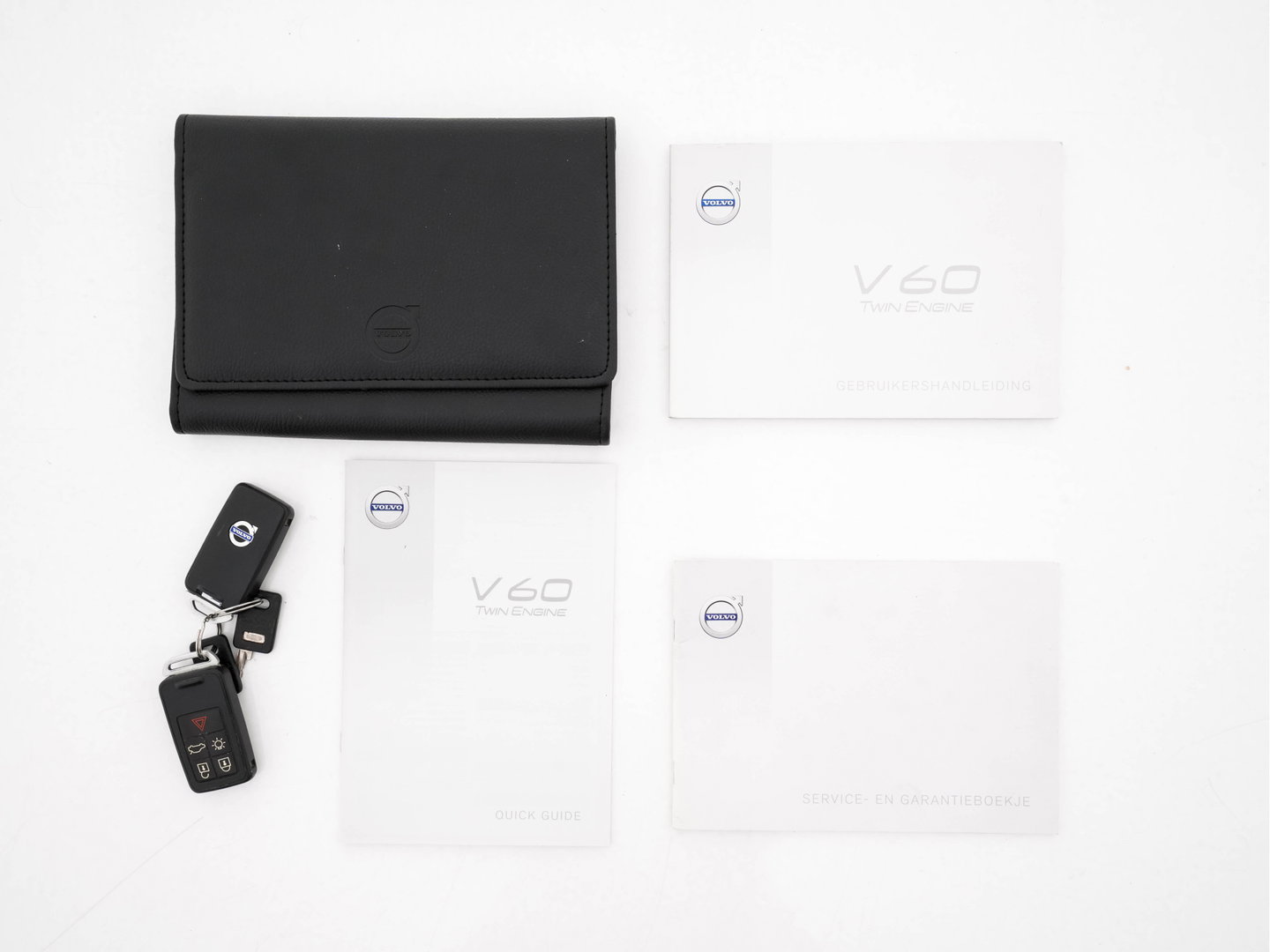 Volvo V60 2.4 D6 Twin Engine Summum Aut. *PANO | LEATHER | XENON | ADAPTIVE-CRUISE | HARMAN/KARDON | BLIS | MEMORY-PACK | HEATED-COMFORTSEATS | CAMERA | PRIVACY-GLASS | NAVI-FULLMAP | ECC | PDC | 17''ALU | TOWBAR*
