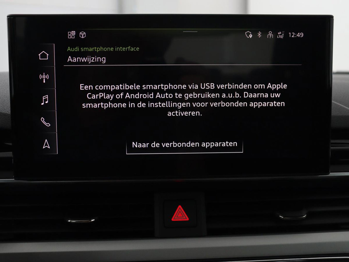 Audi A4 Limousine 35 TFSI Launch edition Business | Cruise controle | Navigatie | Carplay | Sfeerverlichting | Drive select | Virtueel dashboard | Parkeersensoren