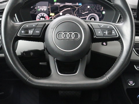 Audi A4 Limousine 35 TFSI Launch edition Business | Cruise controle | Navigatie | Carplay | Sfeerverlichting | Drive select | Virtueel dashboard | Parkeersensoren