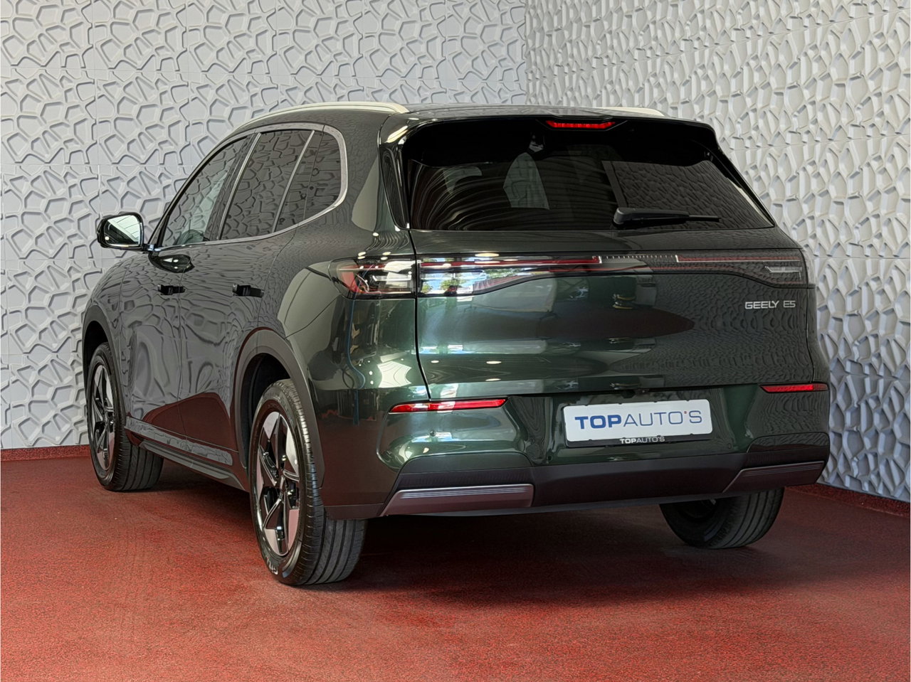 Geely E5