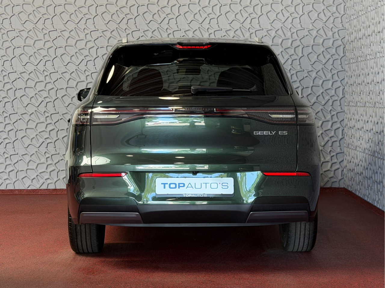 Geely E5