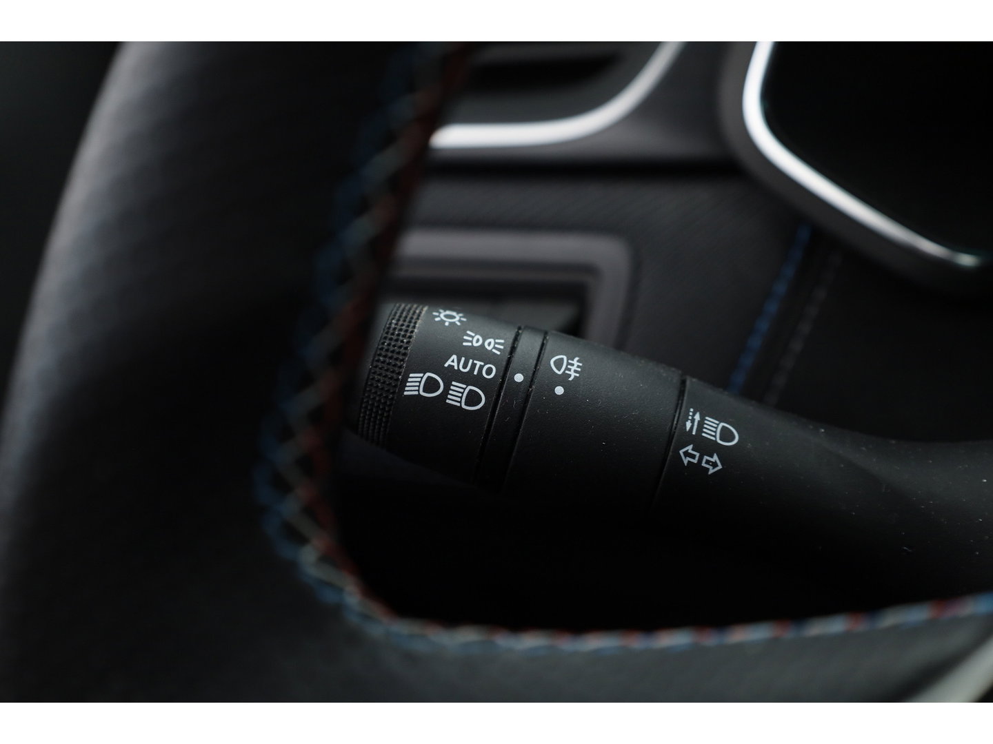 Renault Captur 1.6 E-Tech full hybrid 145 esprit Alpine | Pano | Harman Kardon | 360cam | Adapt. Cruise | Stoel- Stuurverw. | Apple CarPlay
