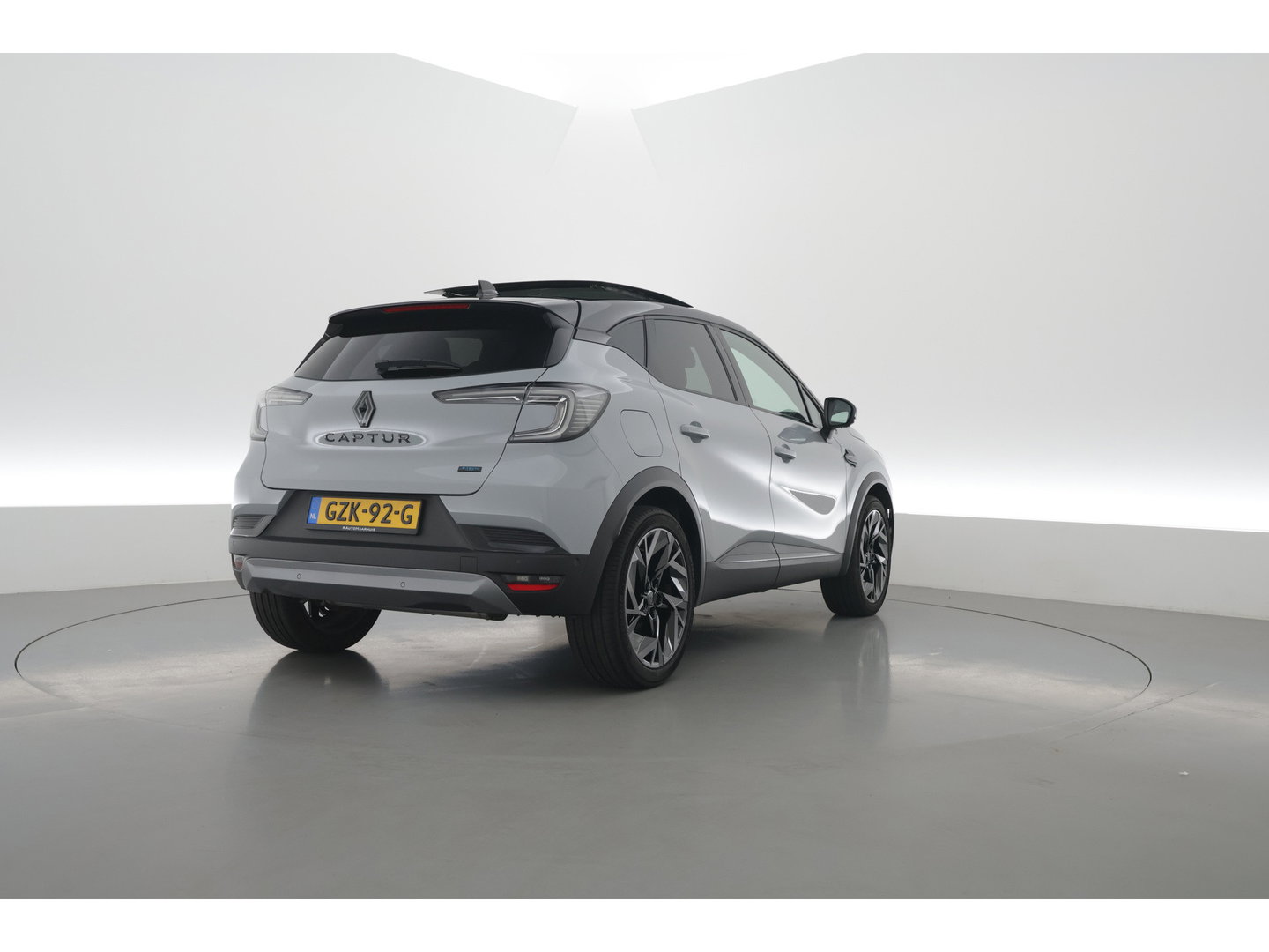 Renault Captur 1.6 E-Tech full hybrid 145 esprit Alpine | Pano | Harman Kardon | 360cam | Adapt. Cruise | Stoel- Stuurverw. | Apple CarPlay