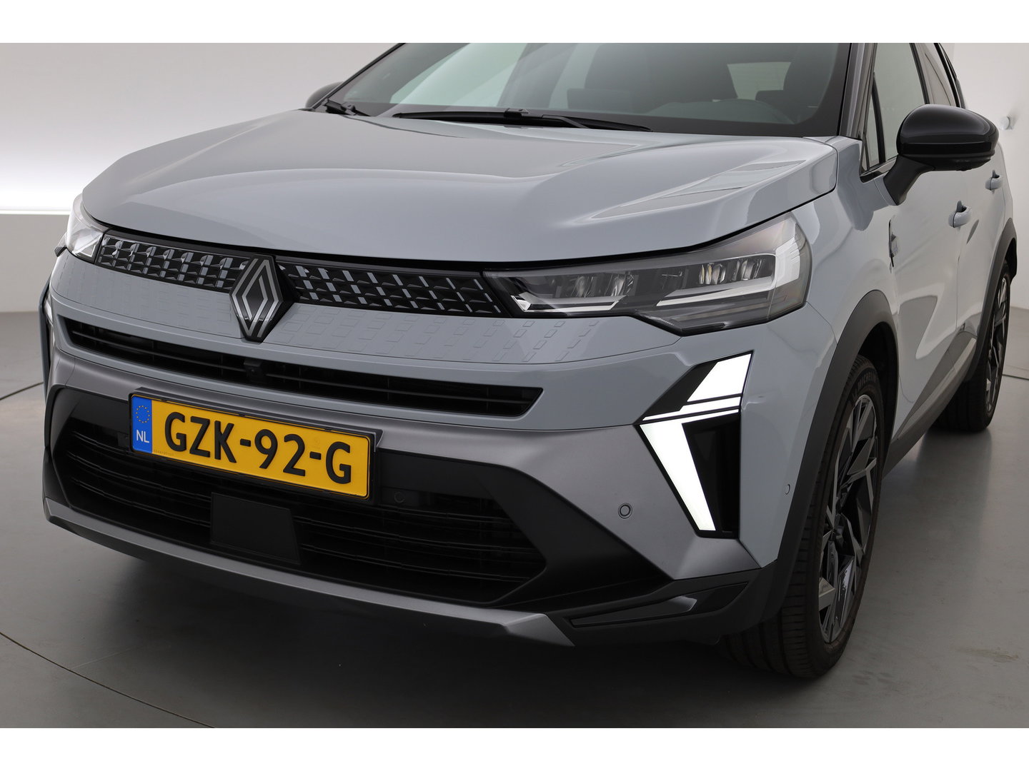 Renault Captur 1.6 E-Tech full hybrid 145 esprit Alpine | Pano | Harman Kardon | 360cam | Adapt. Cruise | Stoel- Stuurverw. | Apple CarPlay