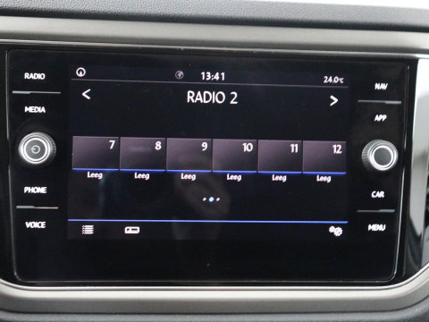 Volkswagen T-Roc 1.5 TSI Sport | Stoelverwarming | Adaptive cruise | Navigatie | Bluetooth | Camera | Park assist | Climate controle | Lane assist | Trekhaak