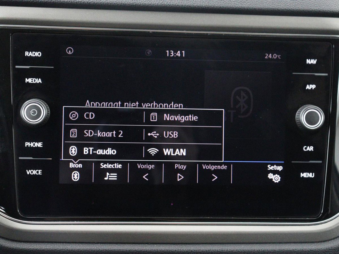 Volkswagen T-Roc 1.5 TSI Sport | Stoelverwarming | Adaptive cruise | Navigatie | Bluetooth | Camera | Park assist | Climate controle | Lane assist | Trekhaak