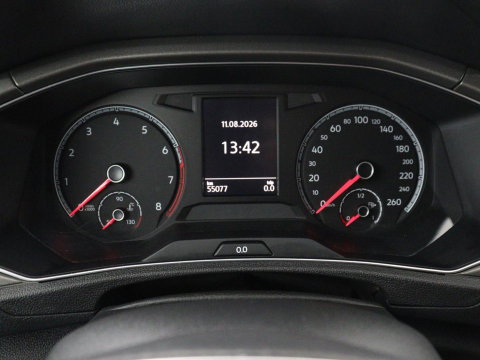 Volkswagen T-Roc 1.5 TSI Sport | Stoelverwarming | Adaptive cruise | Navigatie | Bluetooth | Camera | Park assist | Climate controle | Lane assist | Trekhaak