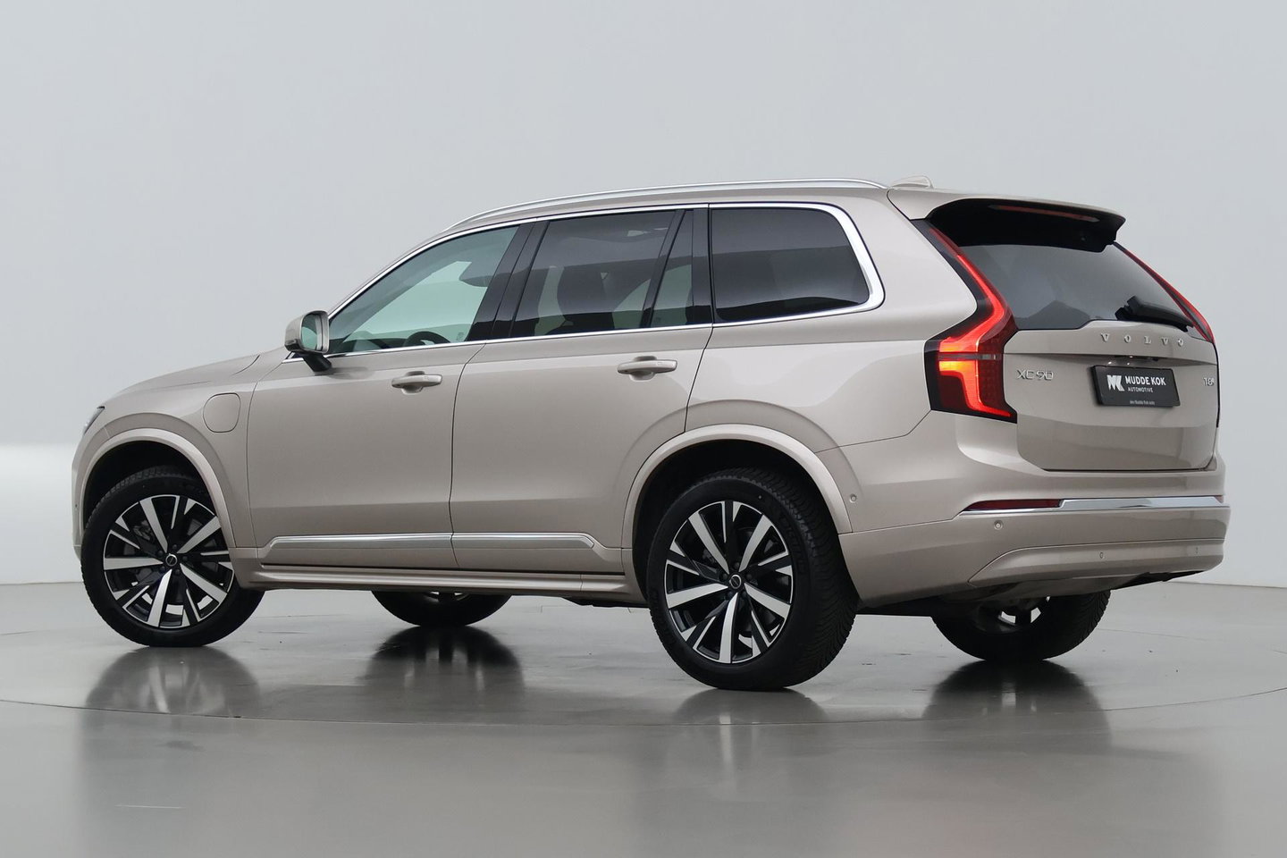 Volvo XC90 T8 Plug-in hybrid Ultra Bright | ACC | Panoramadak | Bowers&Wilkins | 360° Camera | Massage | Head-Up | Trekhaak