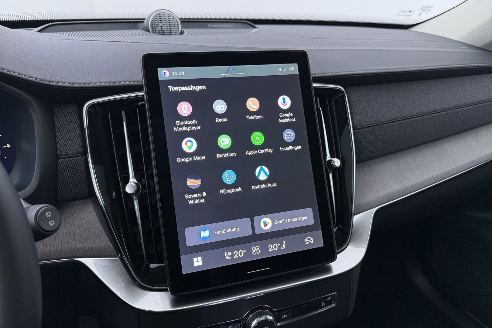 Volvo XC90 T8 Plug-in hybrid Ultra Bright | ACC | Panoramadak | Bowers&Wilkins | 360° Camera | Massage | Head-Up | Trekhaak