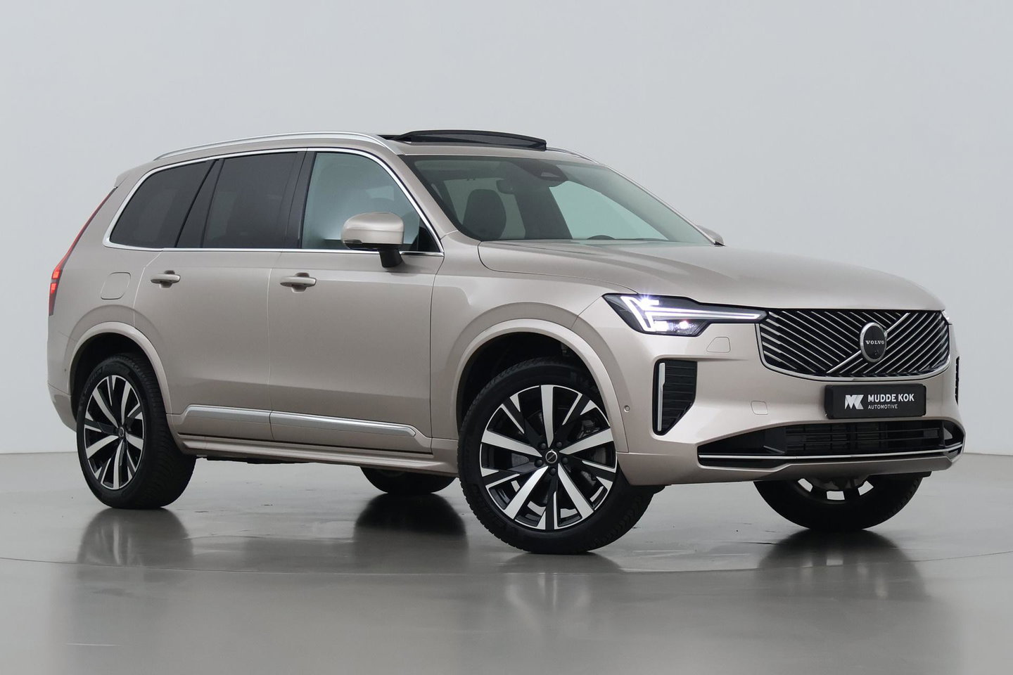 Volvo XC90 T8 Plug-in hybrid Ultra Bright | ACC | Panoramadak | Bowers&Wilkins | 360° Camera | Massage | Head-Up | Trekhaak