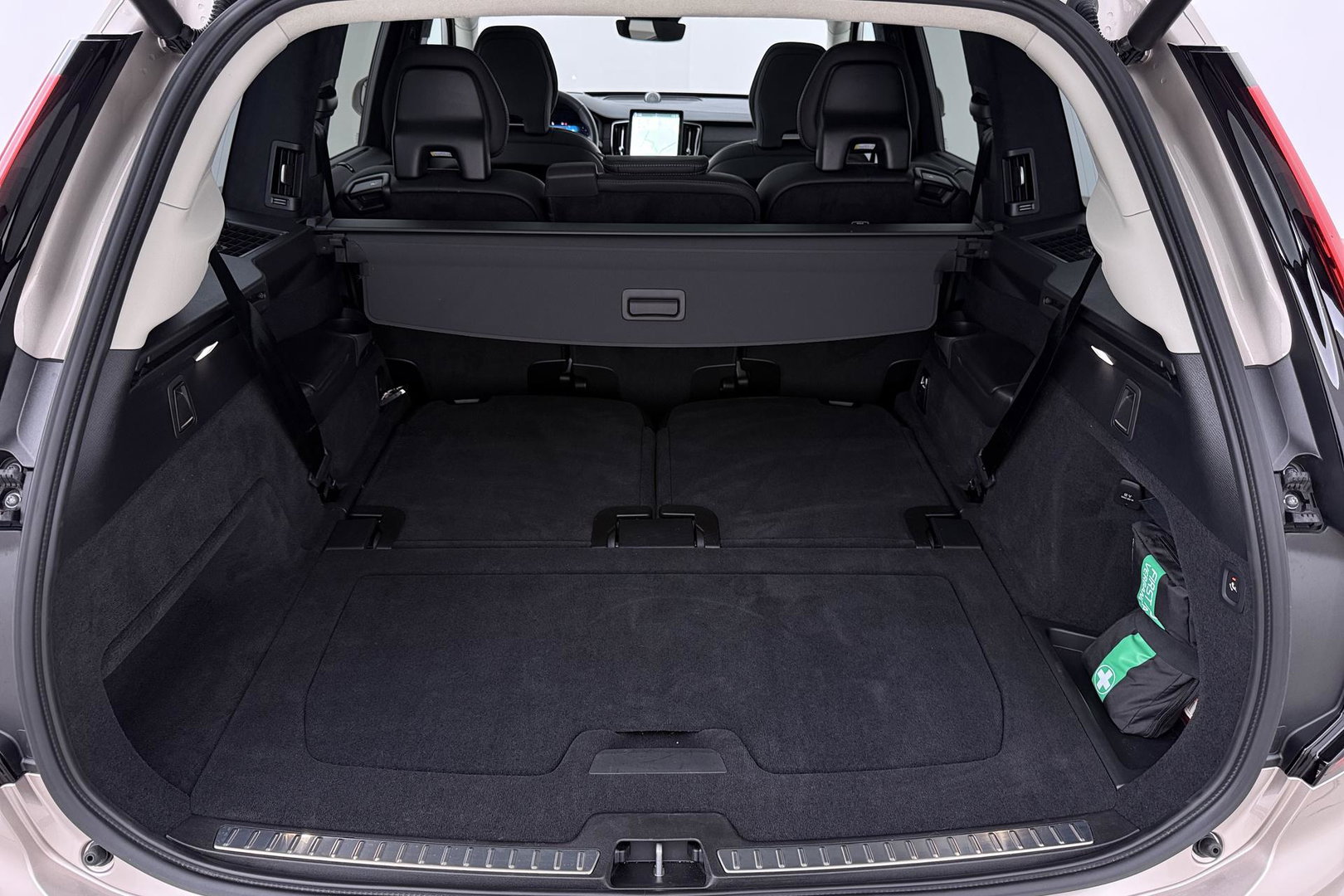 Volvo XC90 T8 Plug-in hybrid Ultra Bright | ACC | Panoramadak | Bowers&Wilkins | 360° Camera | Massage | Head-Up | Trekhaak