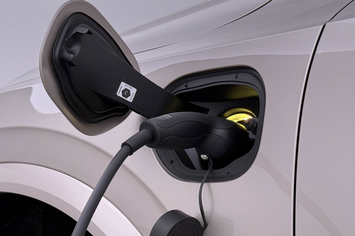 Volvo XC90 T8 Plug-in hybrid Ultra Bright | ACC | Panoramadak | Bowers&Wilkins | 360° Camera | Massage | Head-Up | Trekhaak