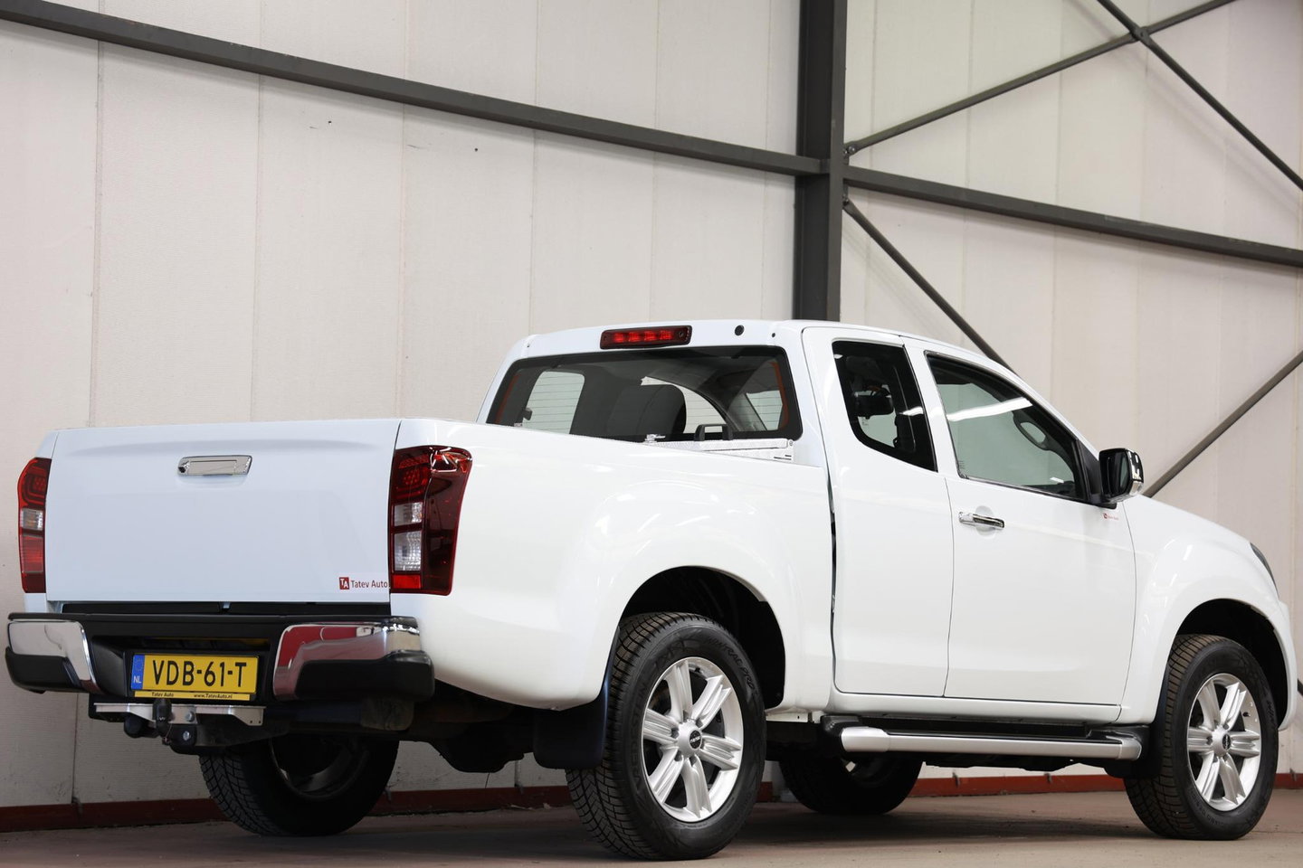 Isuzu D-Max 1.9 Extended Cab AUTOMAAT 3500KG TREKHAAK EURO 6