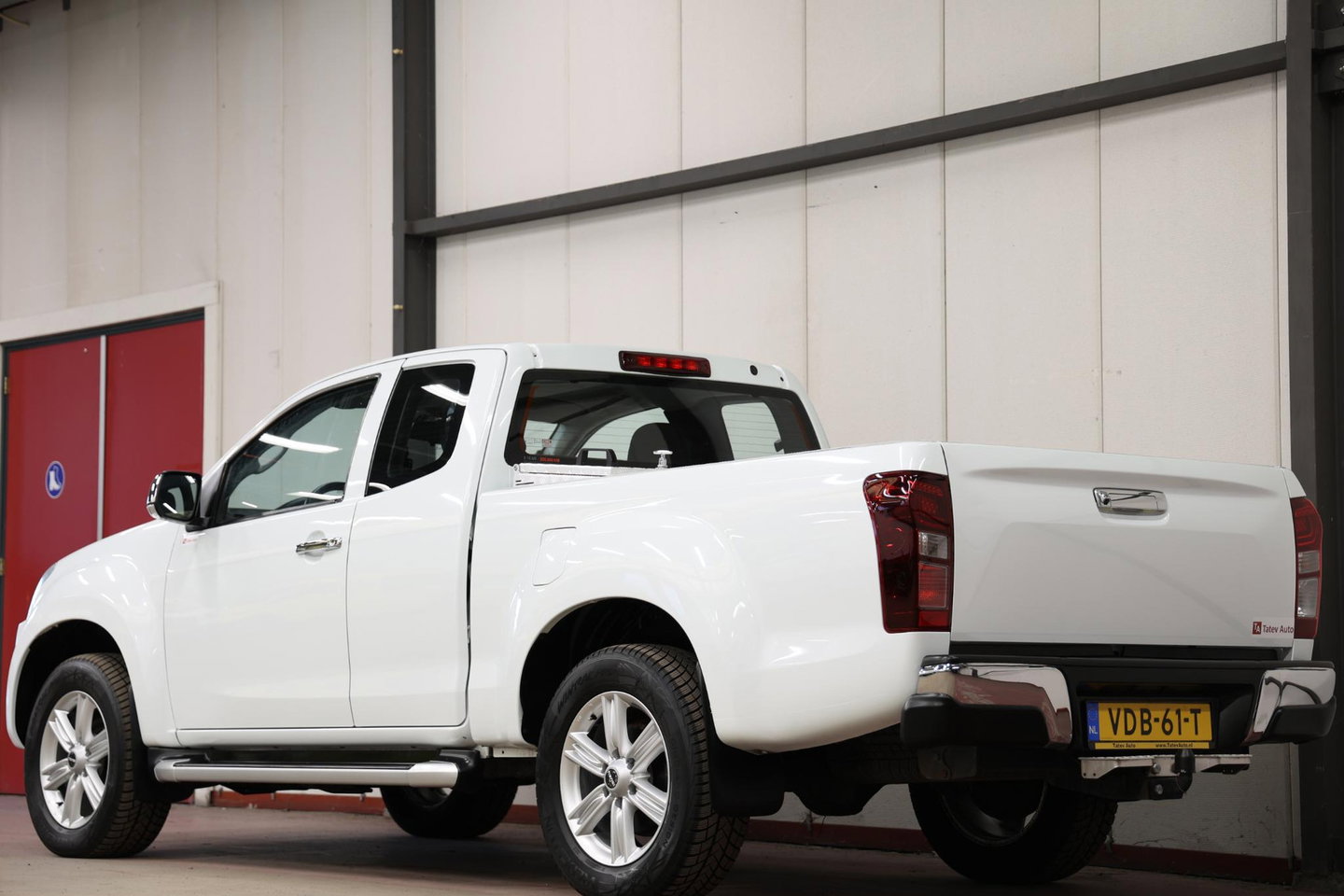 Isuzu D-Max 1.9 Extended Cab AUTOMAAT 3500KG TREKHAAK EURO 6