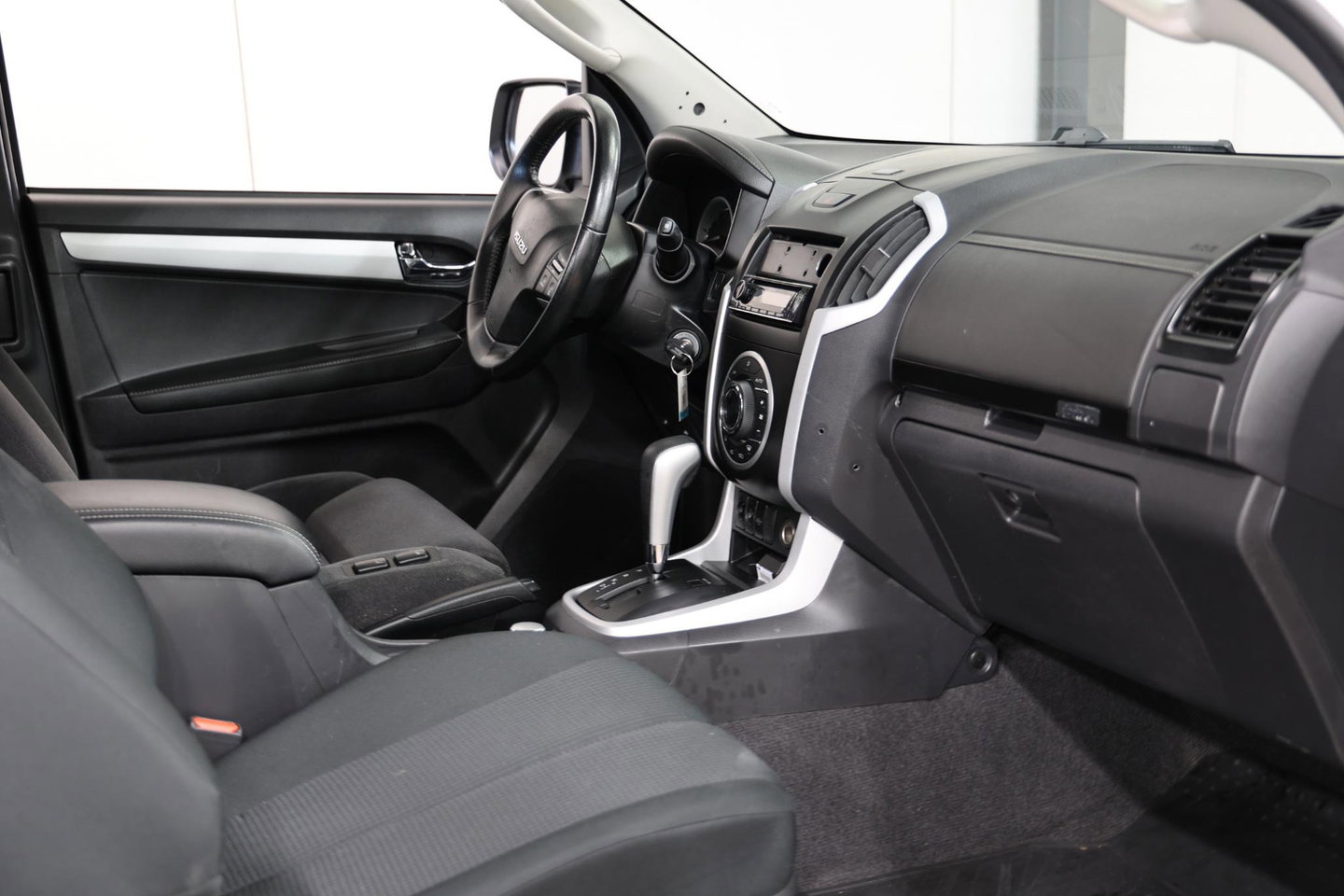 Isuzu D-Max 1.9 Extended Cab AUTOMAAT 3500KG TREKHAAK EURO 6