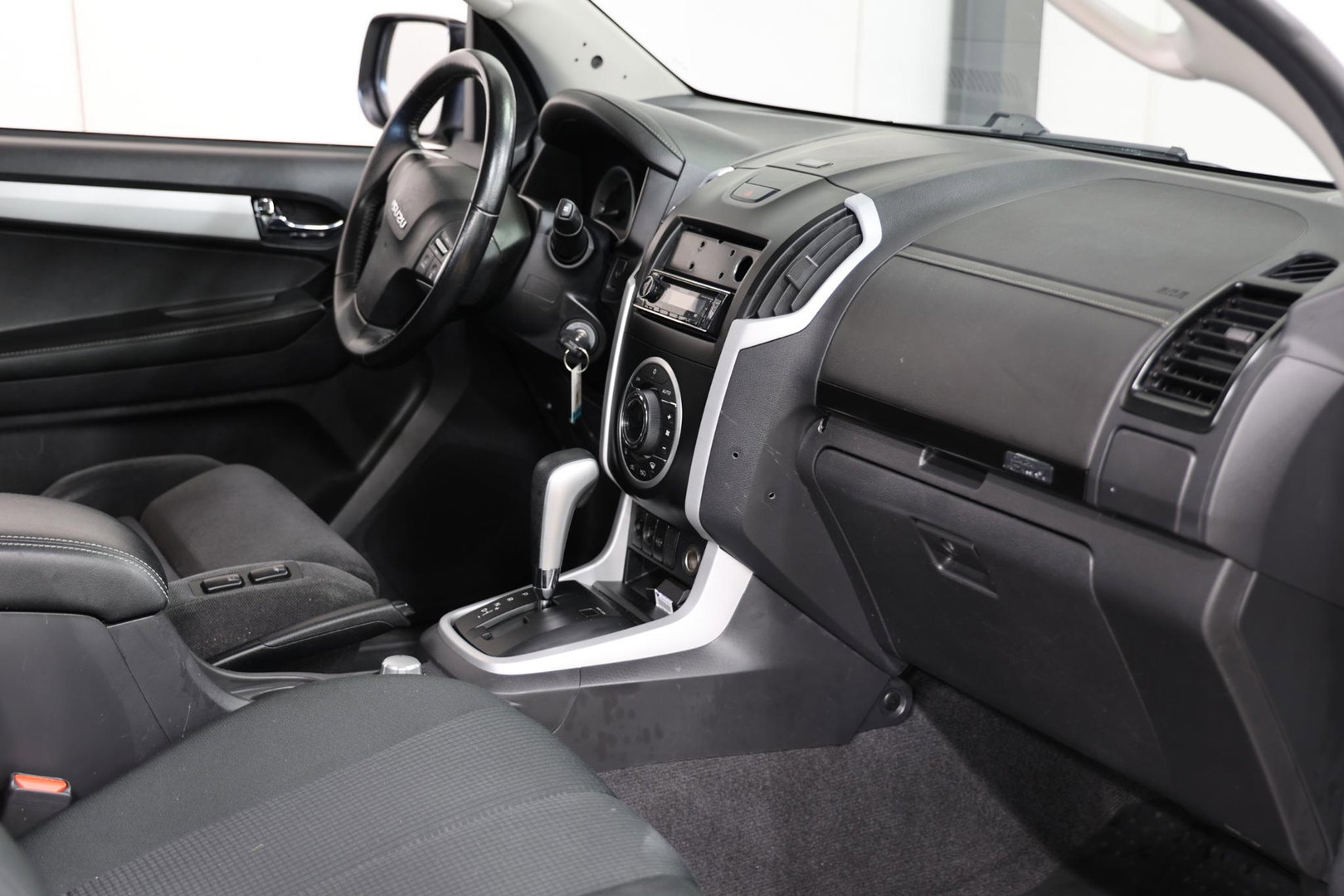 Isuzu D-Max 1.9 Extended Cab AUTOMAAT 3500KG TREKHAAK EURO 6