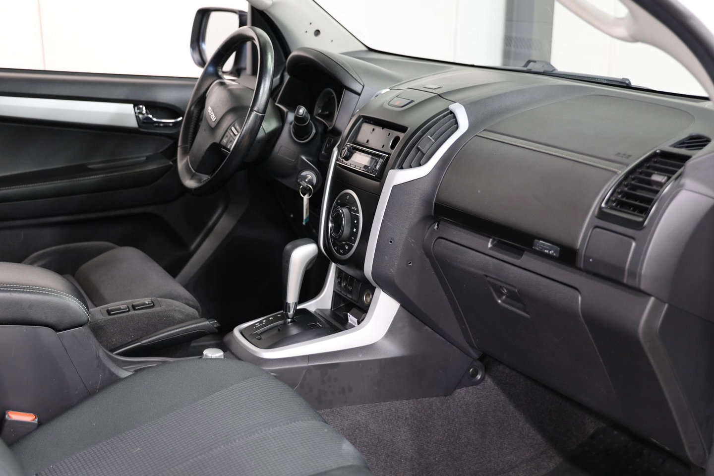Isuzu D-Max 1.9 Extended Cab AUTOMAAT 3500KG TREKHAAK EURO 6