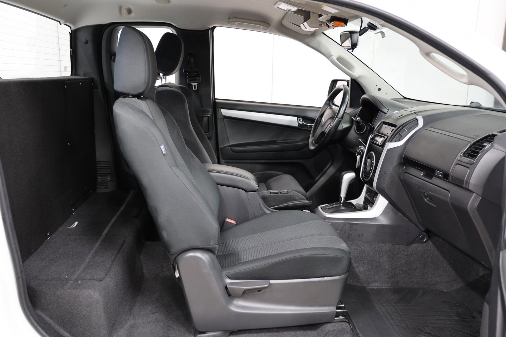Isuzu D-Max 1.9 Extended Cab AUTOMAAT 3500KG TREKHAAK EURO 6