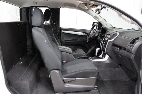 Isuzu D-Max 1.9 Extended Cab AUTOMAAT 3500KG TREKHAAK EURO 6