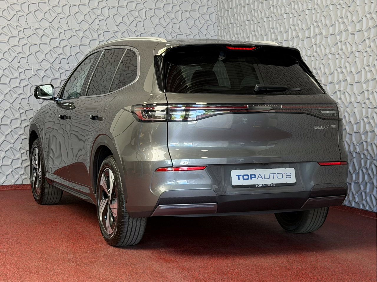 Geely E5
