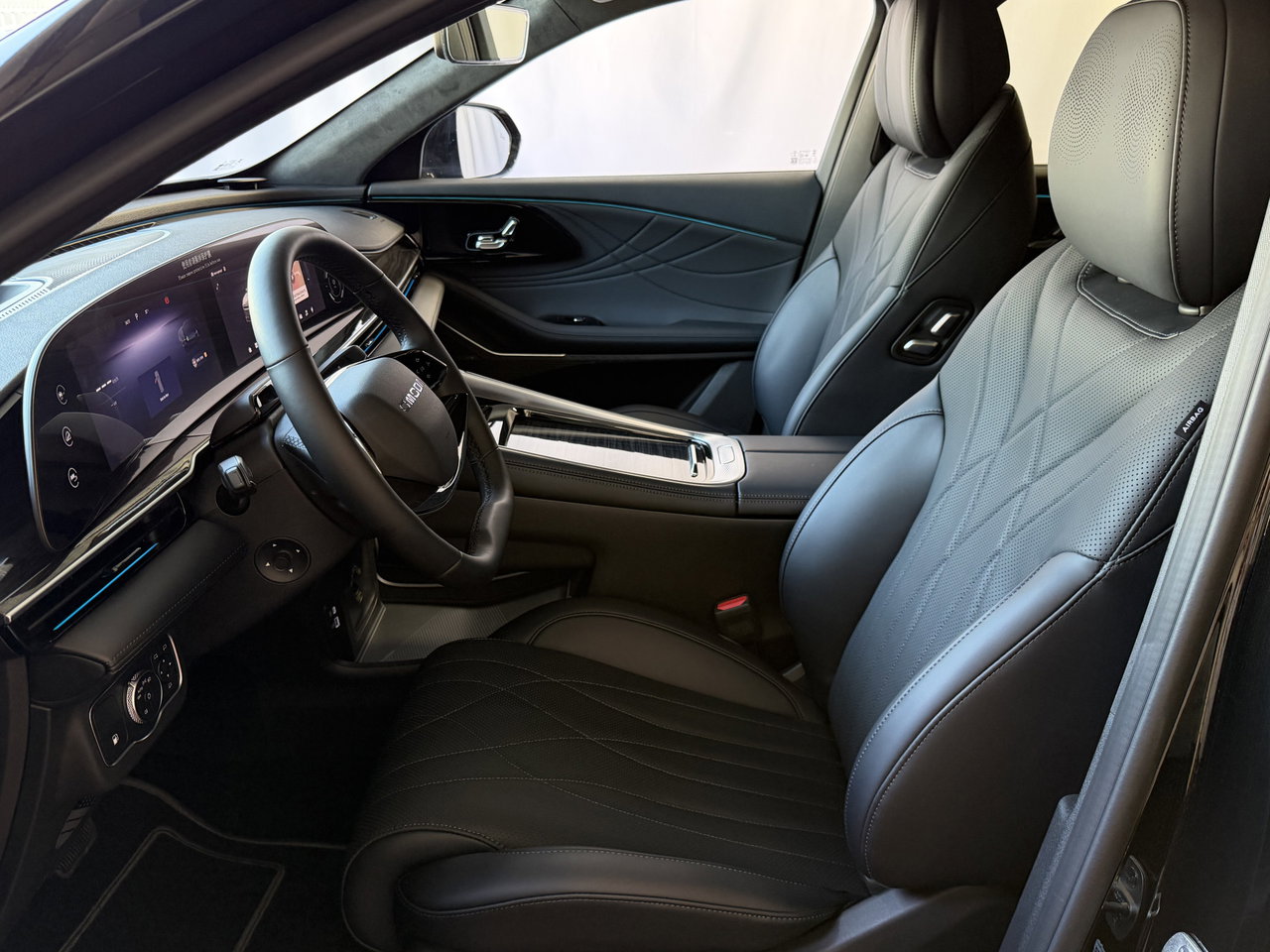 Omoda 9