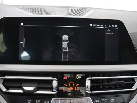 BMW 3 Serie 318i Business Edition | Cruise controle | Navigatie | Carplay | Park assist | Virtueel dahboard | NAP 123.477km