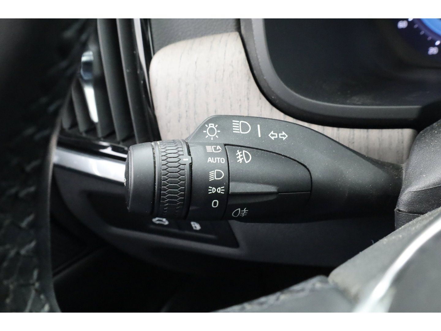 Volvo V90 2.0 T6 Plug-in hybrid AWD Ultimate Bright | Long Range | Pano | 360 Cam | Stoel ventilatie | ACC | Blis | H&K Audio |