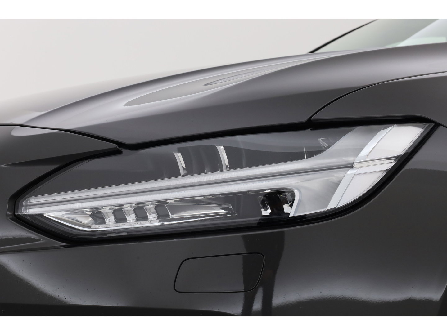 Volvo V90 2.0 T6 Plug-in hybrid AWD Ultimate Bright | Long Range | Pano | 360 Cam | Stoel ventilatie | ACC | Blis | H&K Audio |