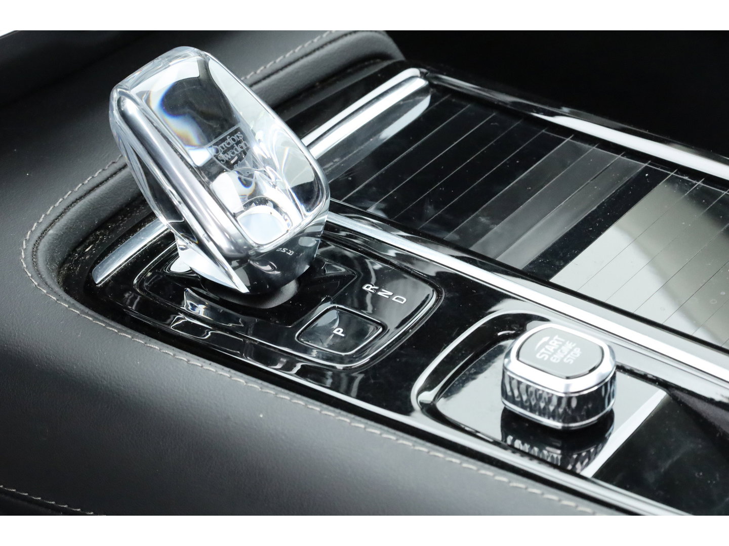 Volvo V90 2.0 T6 Plug-in hybrid AWD Ultimate Bright | Long Range | Pano | 360 Cam | Stoel ventilatie | ACC | Blis | H&K Audio |
