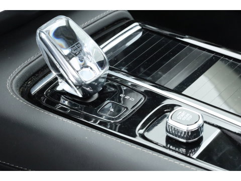Volvo V90 2.0 T6 Plug-in hybrid AWD Ultimate Bright | Long Range | Pano | 360 Cam | Stoel ventilatie | ACC | Blis | H&K Audio |