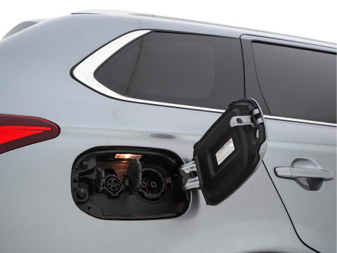 Mitsubishi Outlander 2.0 PHEV Business Edition (Plug-In) Aut. *LEATHER-MICROFIBRE | NAVI-FULLMAP | CAMERA | KEYLESS | HEATED-SPORTSEATS | PRIVACY-GLASS | SHIFTPADDLES | ECC | CRUISE | TOWBAR | 16''ALU*