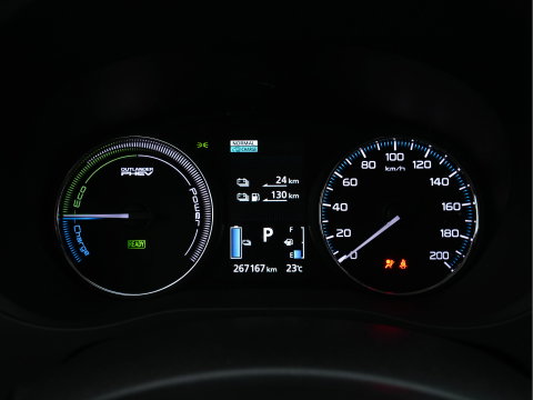 Mitsubishi Outlander 2.0 PHEV Business Edition (Plug-In) Aut. *LEATHER-MICROFIBRE | NAVI-FULLMAP | CAMERA | KEYLESS | HEATED-SPORTSEATS | PRIVACY-GLASS | SHIFTPADDLES | ECC | CRUISE | TOWBAR | 16''ALU*