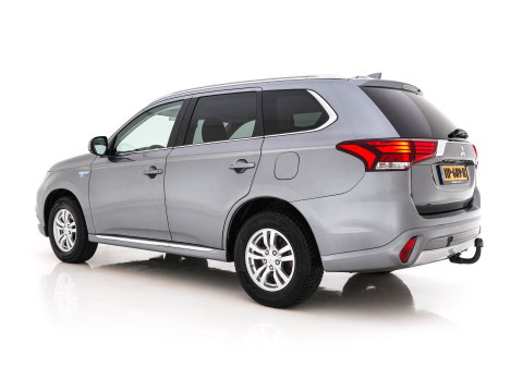 Mitsubishi Outlander 2.0 PHEV Business Edition (Plug-In) Aut. *LEATHER-MICROFIBRE | NAVI-FULLMAP | CAMERA | KEYLESS | HEATED-SPORTSEATS | PRIVACY-GLASS | SHIFTPADDLES | ECC | CRUISE | TOWBAR | 16''ALU*