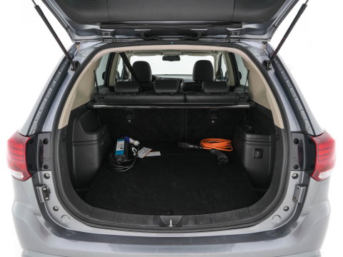 Mitsubishi Outlander 2.0 PHEV Business Edition (Plug-In) Aut. *LEATHER-MICROFIBRE | NAVI-FULLMAP | CAMERA | KEYLESS | HEATED-SPORTSEATS | PRIVACY-GLASS | SHIFTPADDLES | ECC | CRUISE | TOWBAR | 16''ALU*