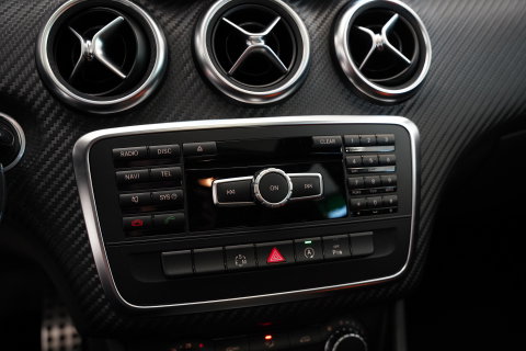 Mercedes-Benz A-Klasse 180 Ambition AMG Navi Panoramadak PDC NAP! Automaat!