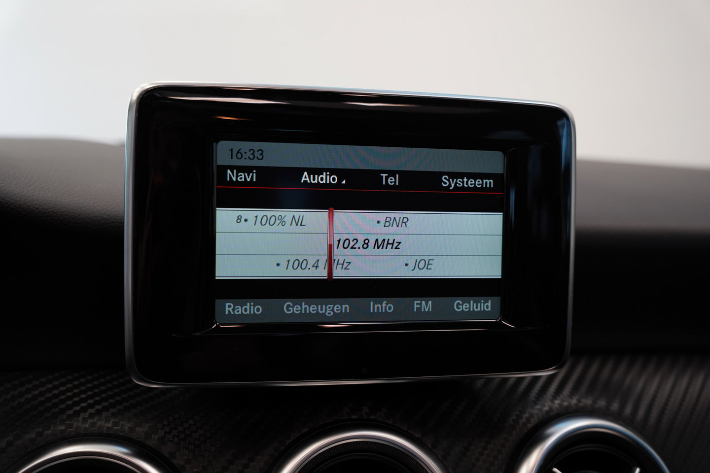 Mercedes-Benz A-Klasse 180 Ambition AMG Navi Panoramadak PDC NAP! Automaat!