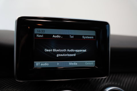 Mercedes-Benz A-Klasse 180 Ambition AMG Navi Panoramadak PDC NAP! Automaat!