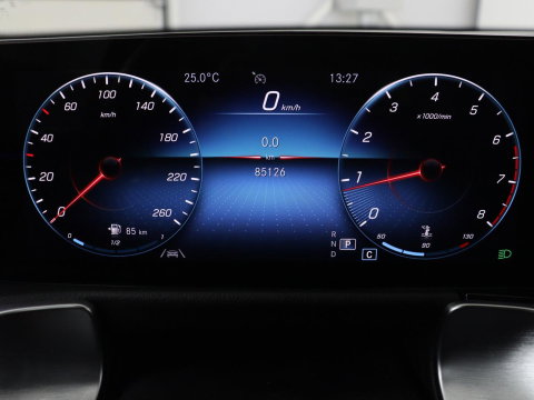 Mercedes-Benz GLB 200 AMG Line | Leder/alcantara | Stoelverwarming | Cruise control | Lane assist | Sfeerverlichting | Camera | Park assist | Trekhaak