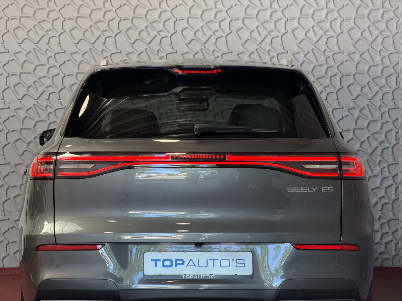 Geely E5