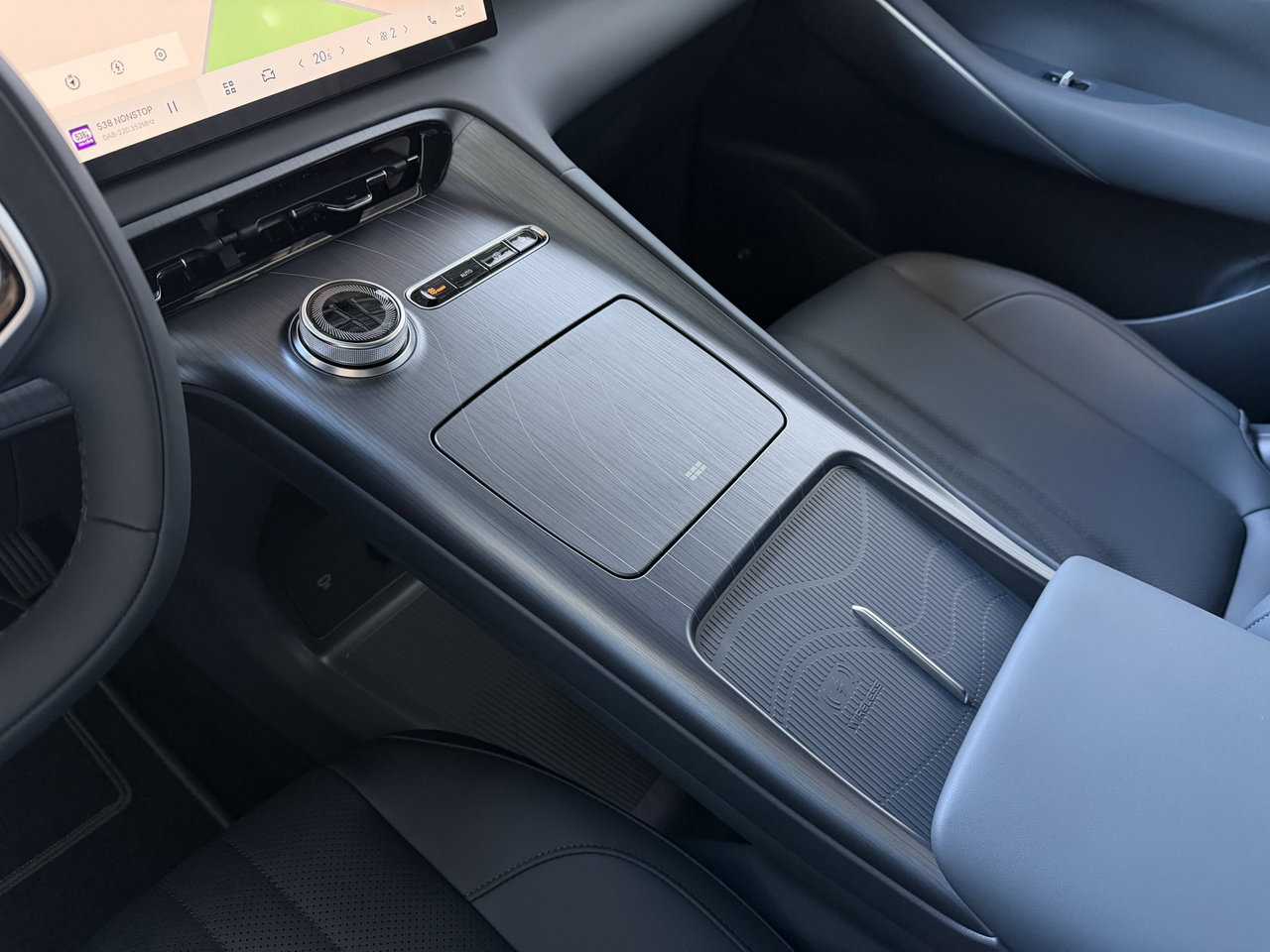 Geely E5