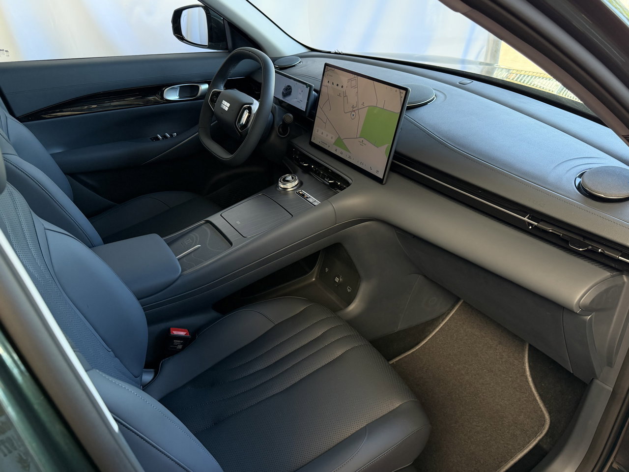Geely E5